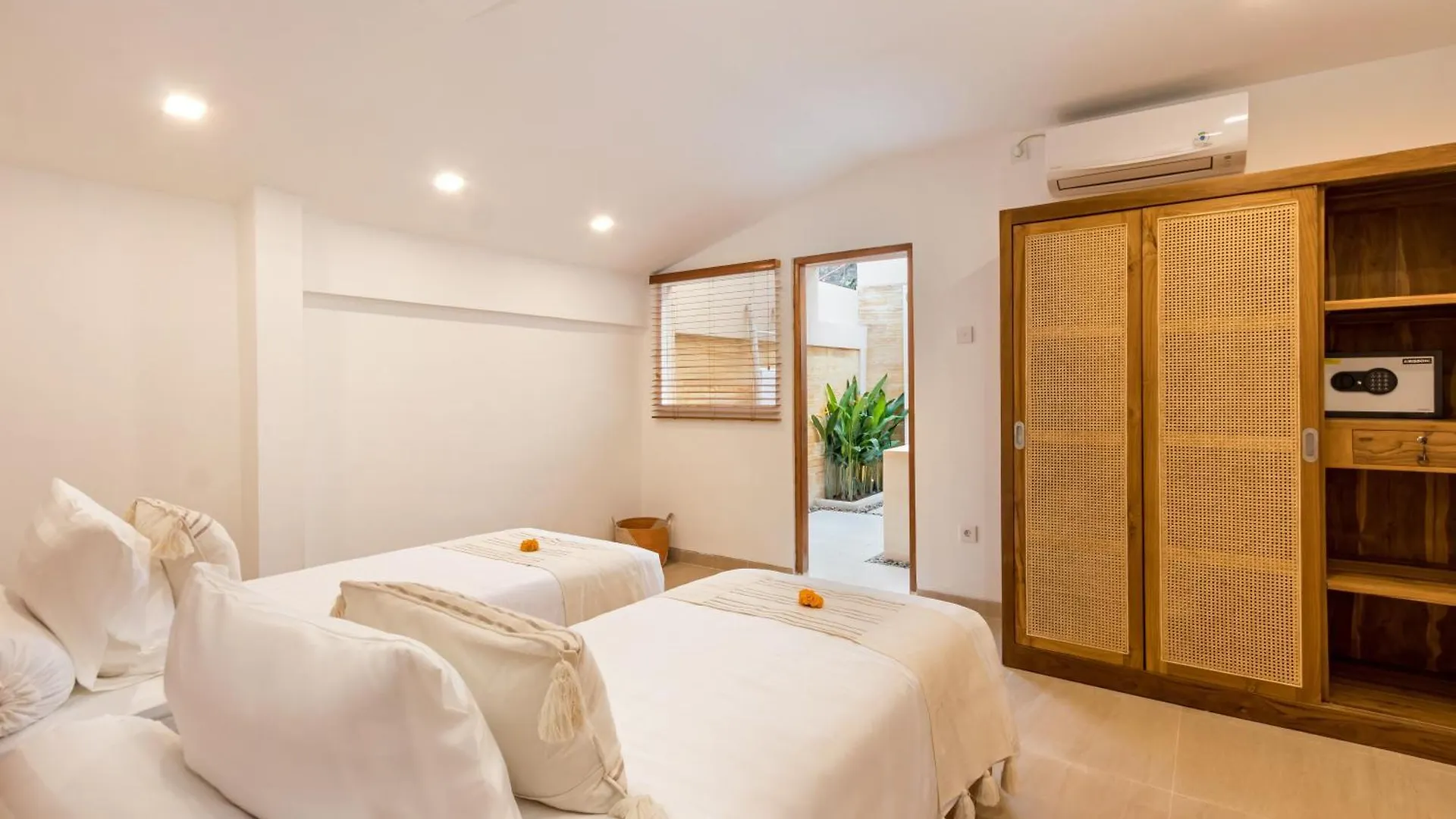 סמיניאק Villa Lisabella By Villa Finder